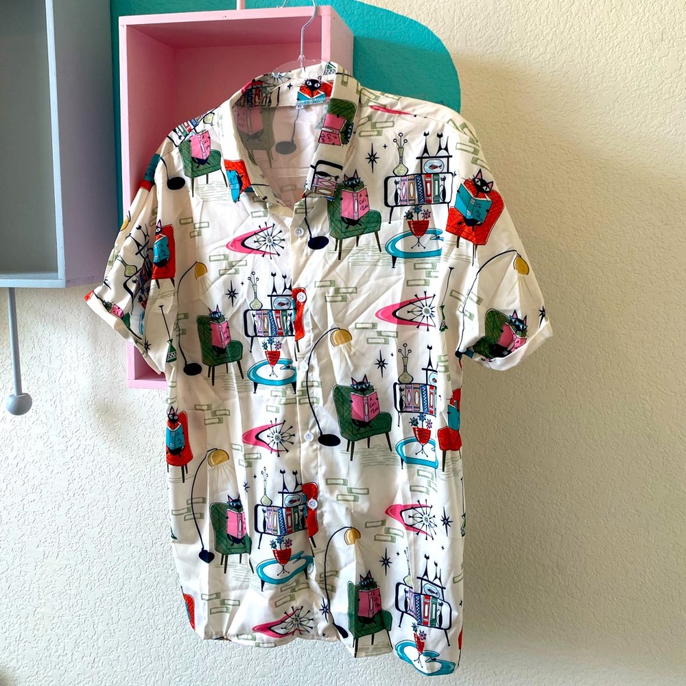 Men’s MCM Retro Inspired Button Down Shirt!